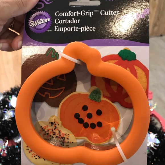 Halloween Baking & Treat Container Set-NWT - Picture 8 of 13